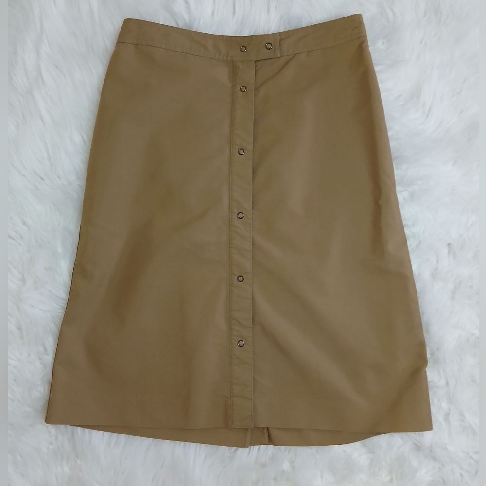 GAP Khaki A-Line Front Snap Lightweight Skirt